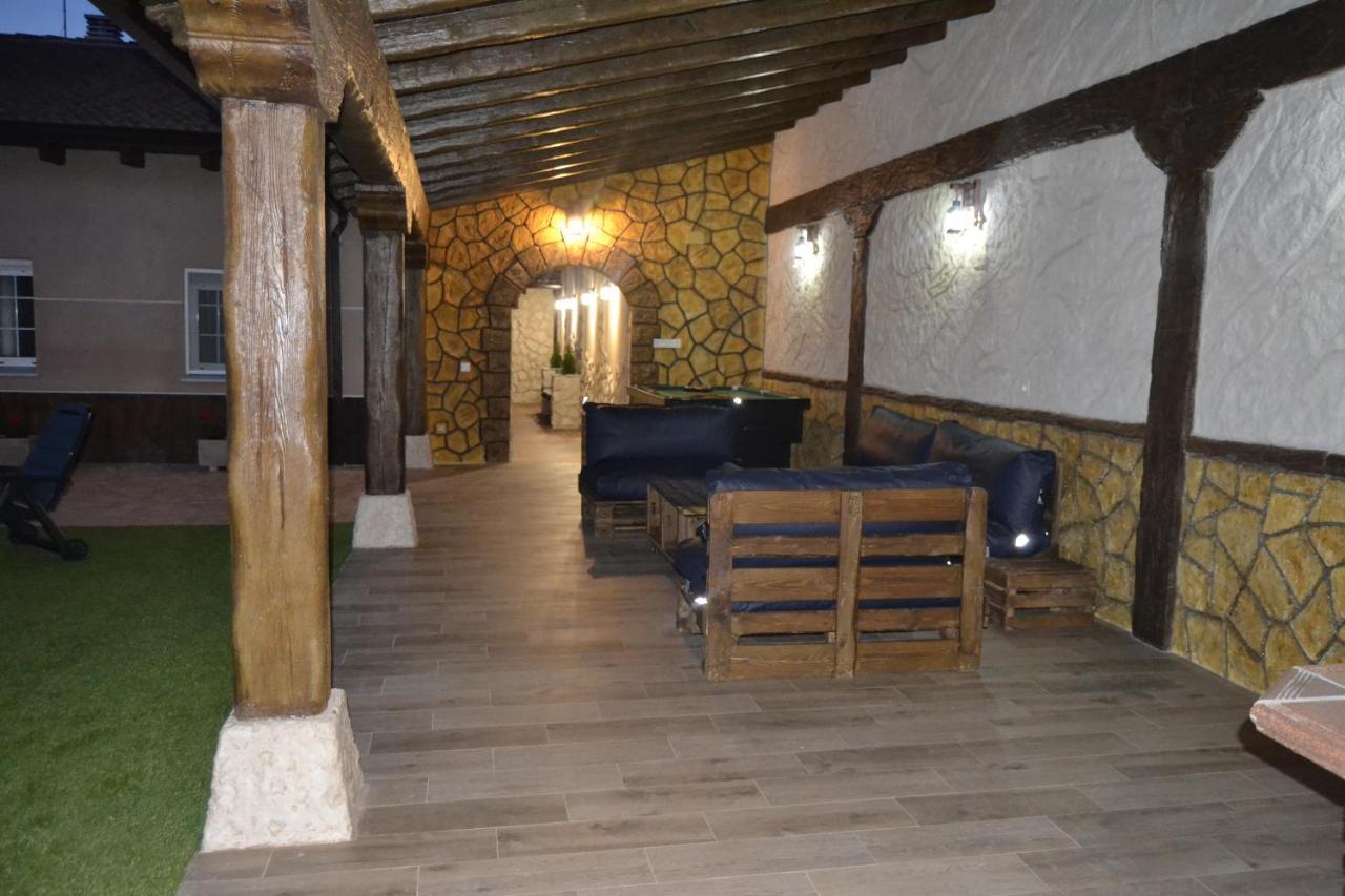 El Capricho De Los Carrascos Juarros de Voltoya 외부 사진