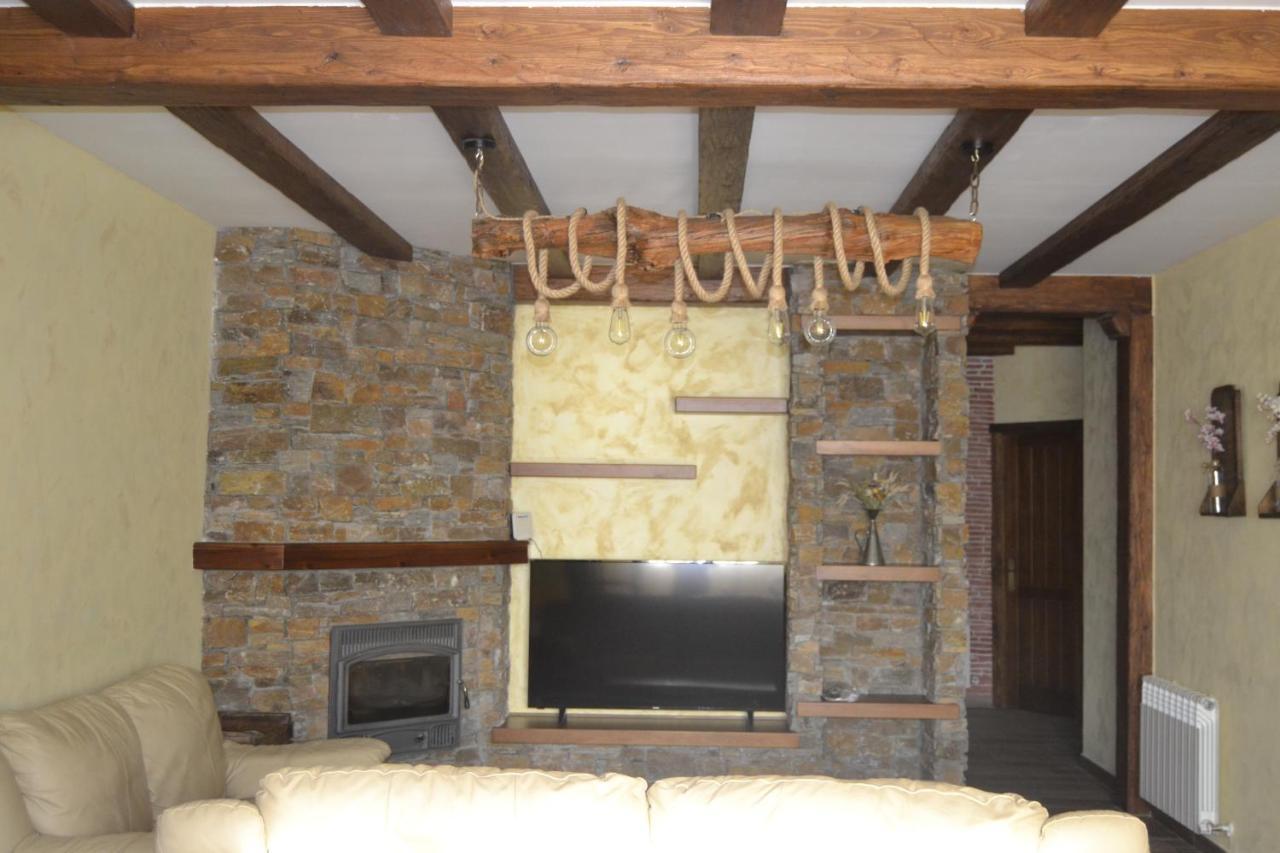 El Capricho De Los Carrascos Juarros de Voltoya 외부 사진